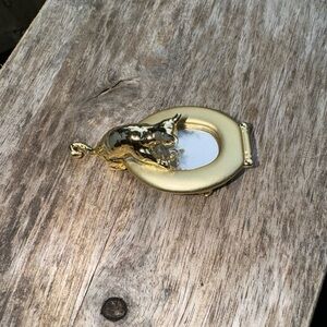 Vintage 1980's Gold Tone AJC Cat‎ Kitty Peering INTO Toilet Brooch 3D Pin